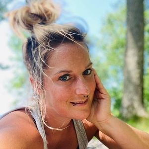 Meet your Posher, Tania